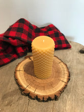 Load image into Gallery viewer, Diamond Pillar Beeswax Candle
