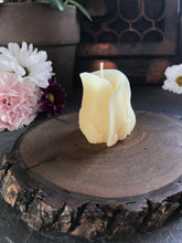 Load image into Gallery viewer, Beeswax Rose Candle
