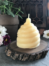 Load image into Gallery viewer, Beeswax Honey Classic Beehive Candle
