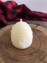 Load image into Gallery viewer, Beeswax Beehive Candle
